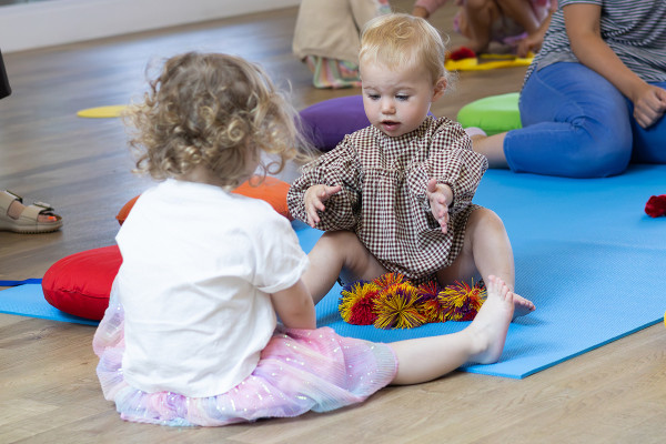 Hub Tinies: Dance & Craft